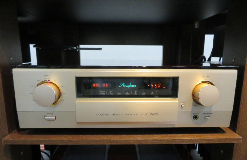 klossaudio's tweet photo. BLOG『音故知新』更新しました。| KLOSS

−アキュフェーズ C-2900 試聴できます−
👉 https://t.co/xQazrYRWeD

11/7(日)まで。試聴だけでもお気軽に☺️
 #アキュフェーズ #Accuphase #c2900 #プリアンプ #オーディオ #磐田 https://t.co/tj5JbiOieU