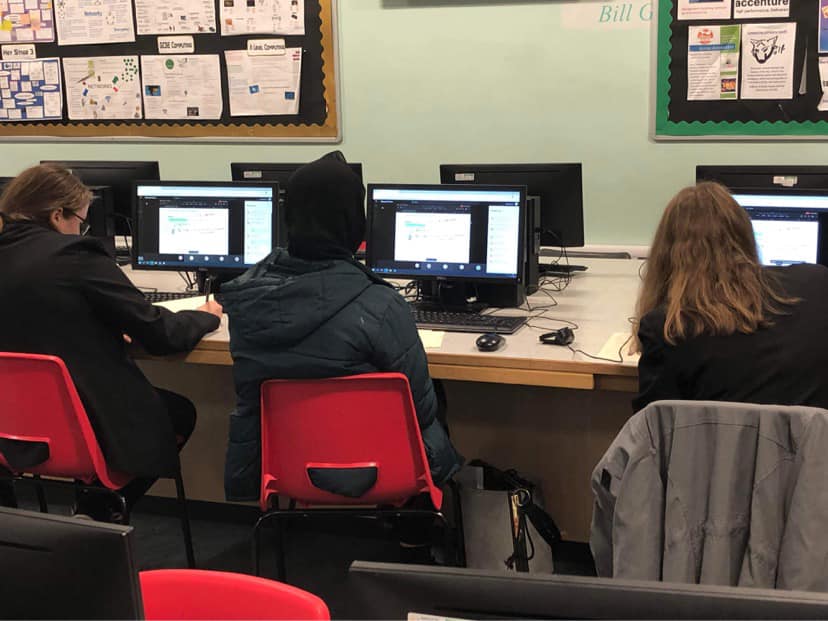 KentonMaths's tweet photo. Look at how hard our Year 10 Further Maths students are working each week! 

Year 10 higher tier students will be given the opportunity in the new year to start the Further Maths course.

It is free of charge to do, and you gain an extra GCSE! https://t.co/8BQCuBz69D