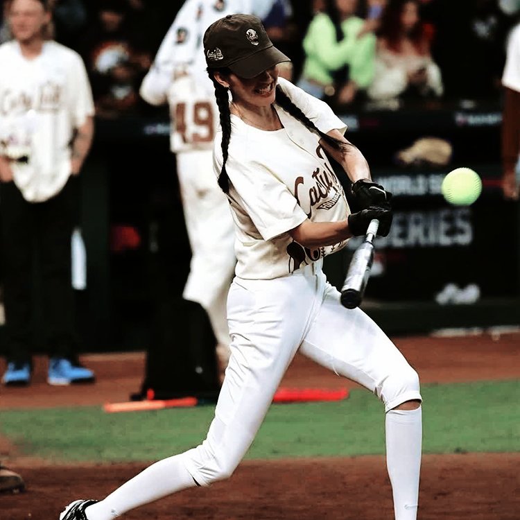 ⠀
           [  𝐒𝐎𝐋𝐎 𝐑𝐎𝐋𝐄 𝐏𝐋𝐀𝐘  ]
            📍𝗠𝗶𝗻𝘂𝘁𝗲 𝗠𝗮𝗶𝗱 𝗣𝗮𝗿𝗸.             
                🗓  04/11/2021
   
หลังจากวันเกิดเมื่อวาน ฉันตื่นส่งลูกไปเรียนเรียบร้อยก่อนจะกลับบ้านไปพักผ่อนสักหน่อย 

ฉันเลี้ยวรถเข้าบ้านก็เห็นรถคันหนึ่งจอดอยู่

_