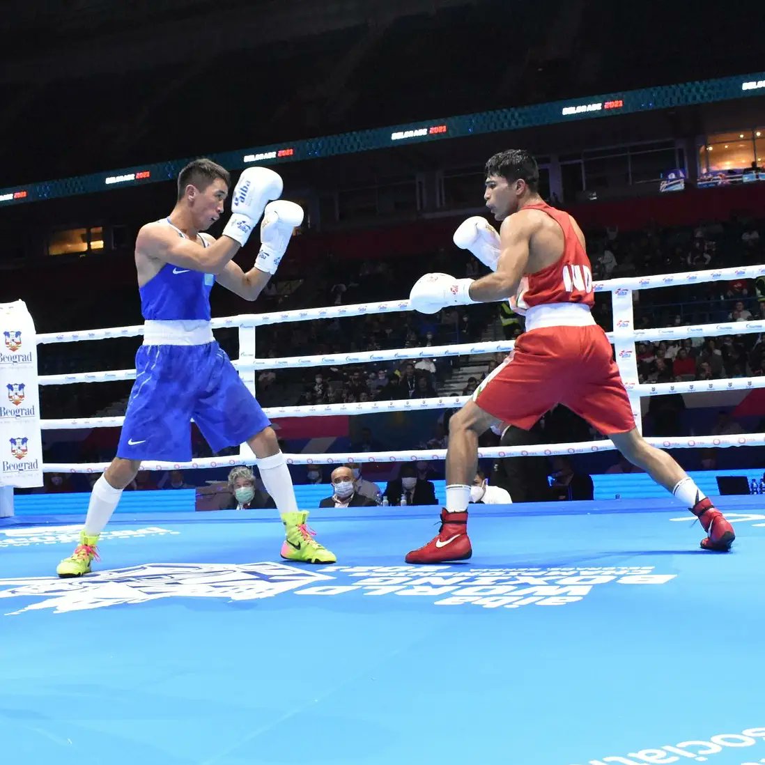 lockerroom_in's tweet photo. Glimpses from Akash Kumar's historic Bronze Medal winning run at the 2021 AIBA Men's World Boxing Championship. He secured the medal in the 54 KG Category.

📷 via @BFI_official

#PunchMeinHaiDum #boxing #boxingfederation #AkashKumar #MensWorldChampionships https://t.co/MldcLBkj4R