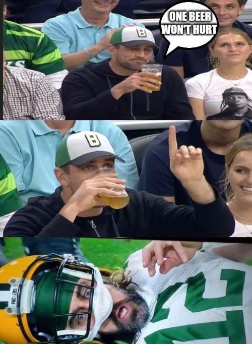 The best <a href="/AaronRodgers12/">Aaron Rodgers</a> meme