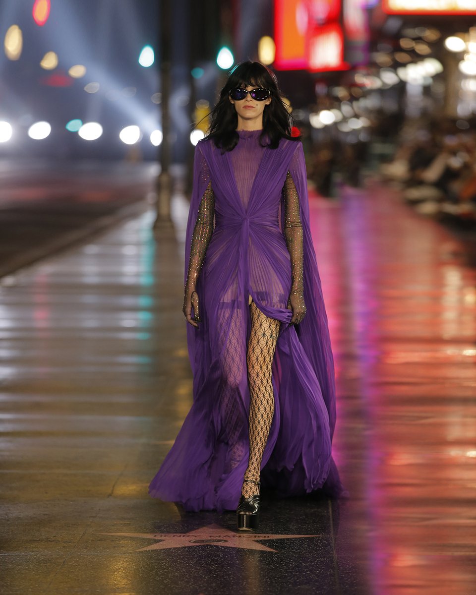 gucci's tweet photo. The evening gowns of #GucciLoveParade recall those worn by the Hollywood stars of yesterday and are transported to the present through maxi proportions, brilliant colors and spectacular details. #AlessandroMichele https://t.co/M00VvcUY0h
