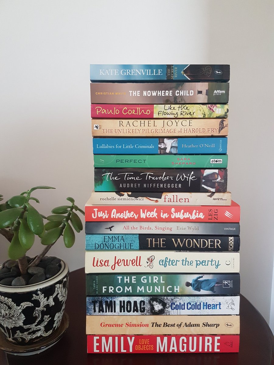BooksBirch's tweet photo. Happy Friday, lovely readers. Here's a gorgeous stack, featuring some restocked reads, all available on the website.

https://t.co/WByQegaWzz 

#birchbooks #birchbooksau #secondhandbooks #prelovedbooks #supportsmallbusiness https://t.co/hvPt8t5F7E
