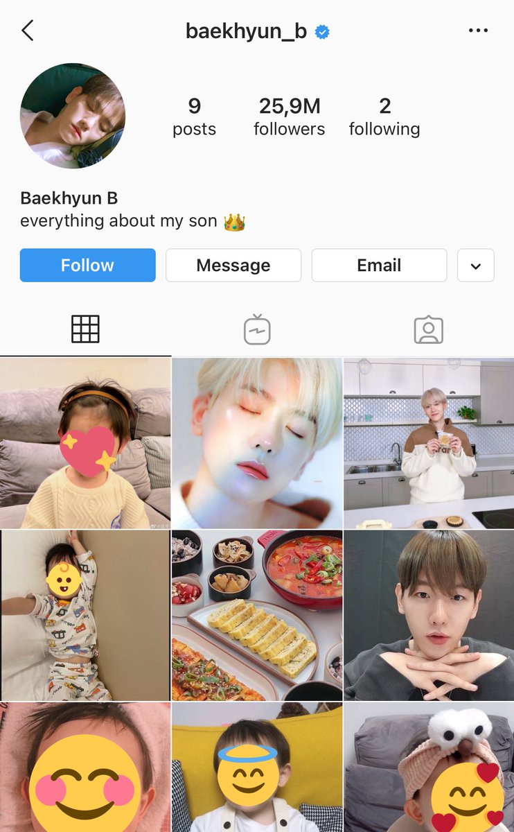 cbclowns's tweet image. —; chanbaek sometweet au!

saat itu b berniat memberi sebuah kejutan ulang tahun dengan kabar kehamilannya. tp sang pacar terlebih dulu datang dengan sebuah kata perpisahan. mulai saat itu ia menyembunyikan semuanya dan mengarang sebuah pernikahan yg sebenarnya tk pernah terjadi.