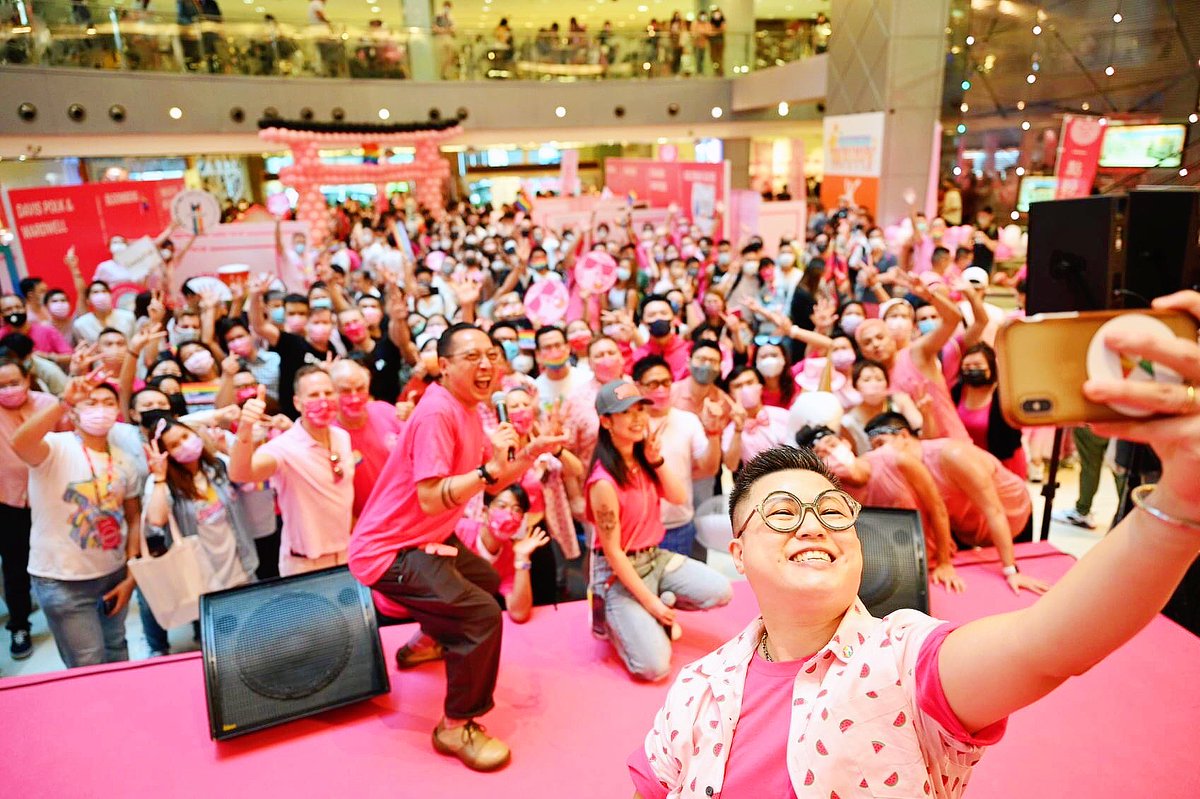 PinkdotHK's tweet photo. @HSBC_HK @FidelityCareers @HSFlegal @Manulife 
@AllenOvery @bakermckenzie @Bloomberg @BNPParibasAPAC @Citi @DavisPolkReg @DeutscheBank @GoldmanSachs @Jefferies @jpmorgan @LinklatersLLP @MorganStanley @StandChart 
@BankofAmerica @Barclays @BNYMellon @SocieteGenerale @Visa https://t.co/DHbONqsrNW