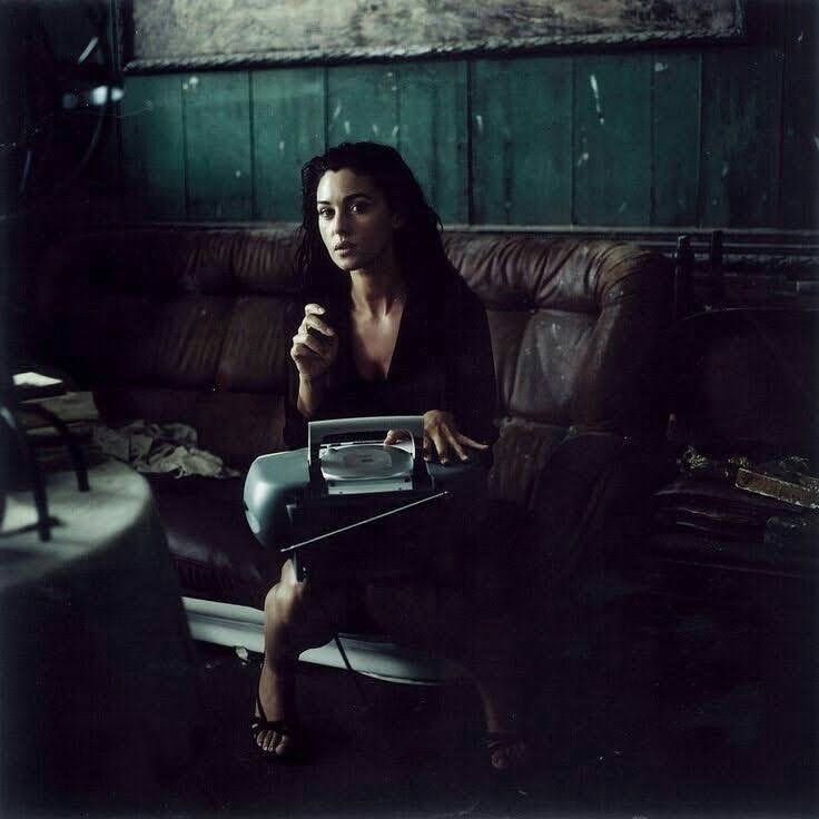 VincentL40's tweet photo. Monica Bellucci https://t.co/pgpUzttG7I