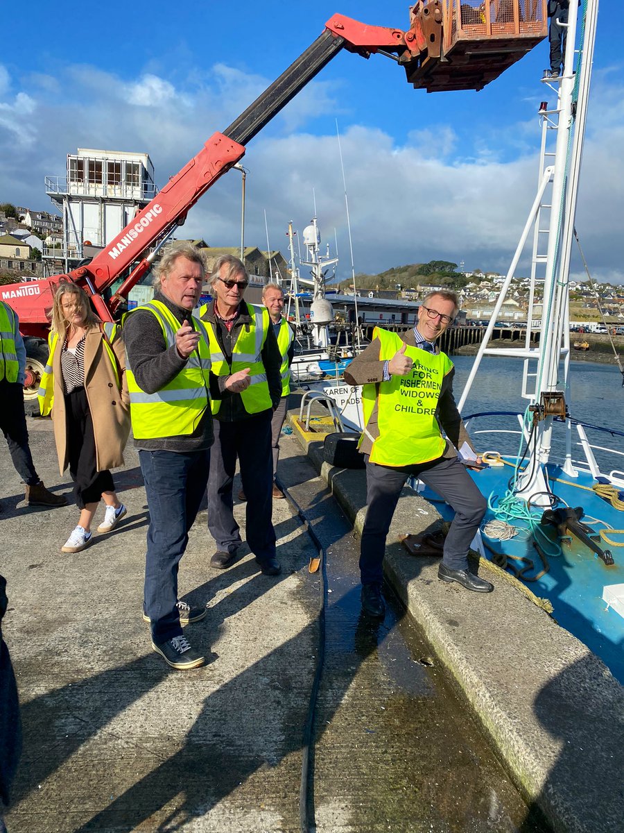NathandeRoz's tweet photo. Few photos from Newlyn yesterday with @Cornishfpo @LambournTom hosting the @LEPCornwall_IoS and sharing draft seafood sector strategy. Great to have f2f engagement after months of zoom! Tasters at #Argoe were off the chart https://t.co/XEkaiMj6ui