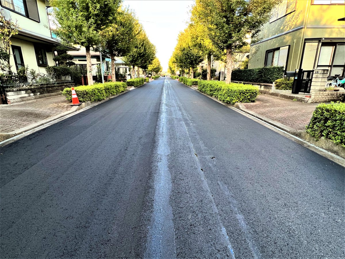 isaokengyou's tweet photo. 道路舗装修繕工事の写真です。
#道路　#土木　#舗装　#工事　#自然　#緑　#栃木県　#小山市 https://t.co/zQ3NXTyGYA