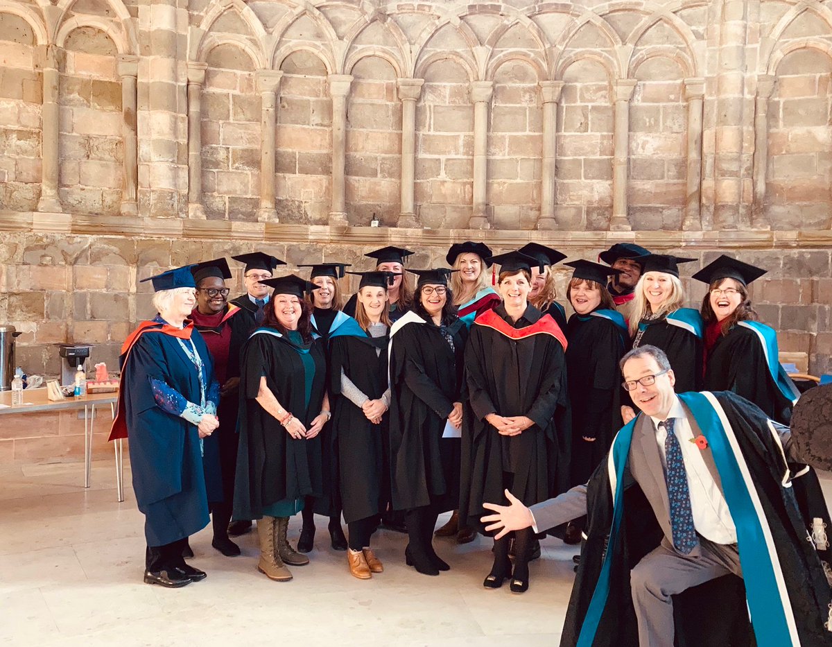 maurobracken's tweet photo. What a photo bomb ⁦@worcester_uni⁩ #graduation 😂🤣! Fantastic day as always ⁦@hscworcs⁩ ⁦@AHC_UW⁩. https://t.co/snAIBxxNL4