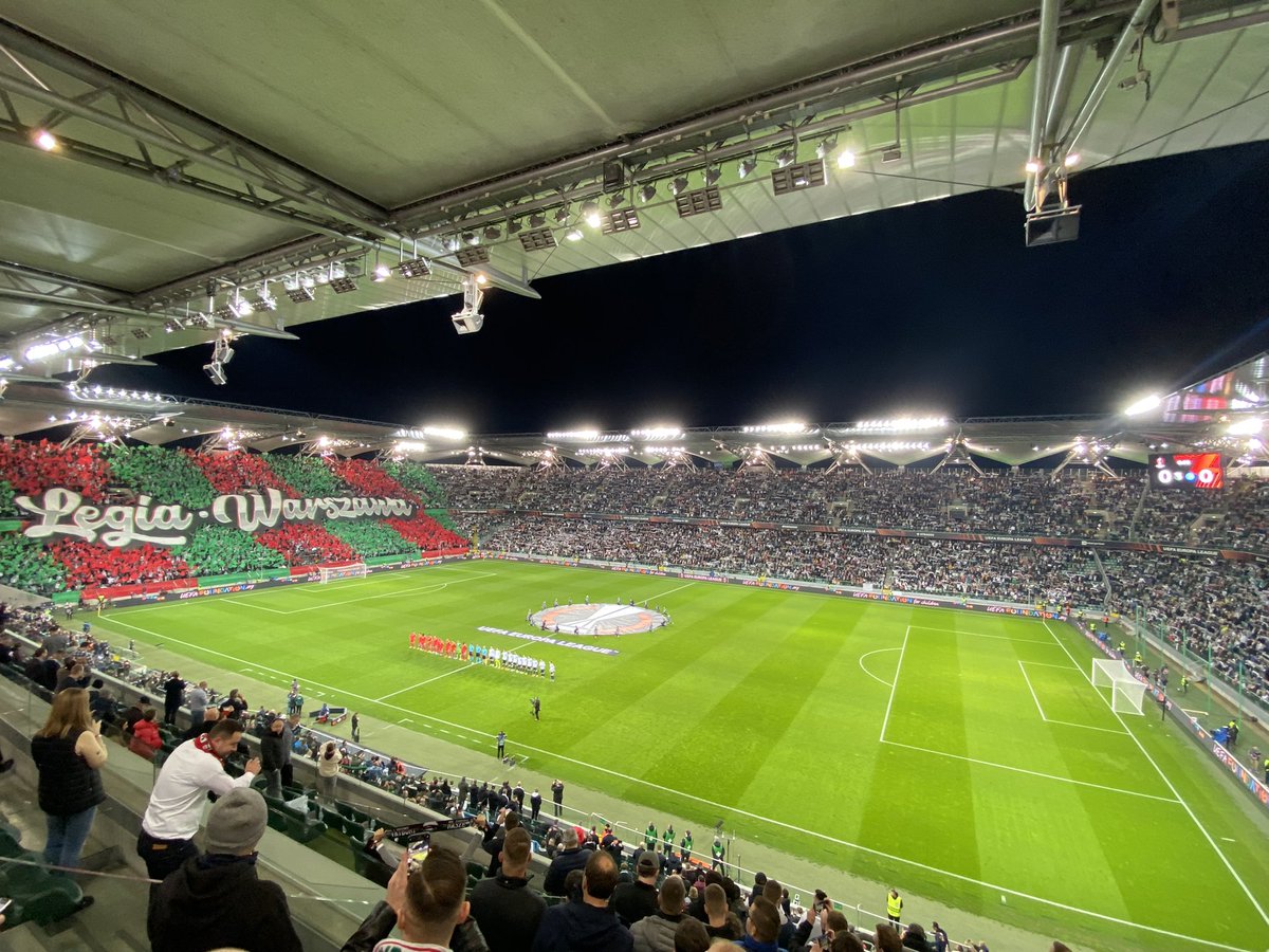LuisdelTeso's tweet photo. UEFA Europa League (@EuropaLeague): Legia Warszawa (@LegiaWarszawa) 1-4 SSC Napoli (@sscnapoli).

 #LEGNAP #UEL https://t.co/knTSGiPVKg