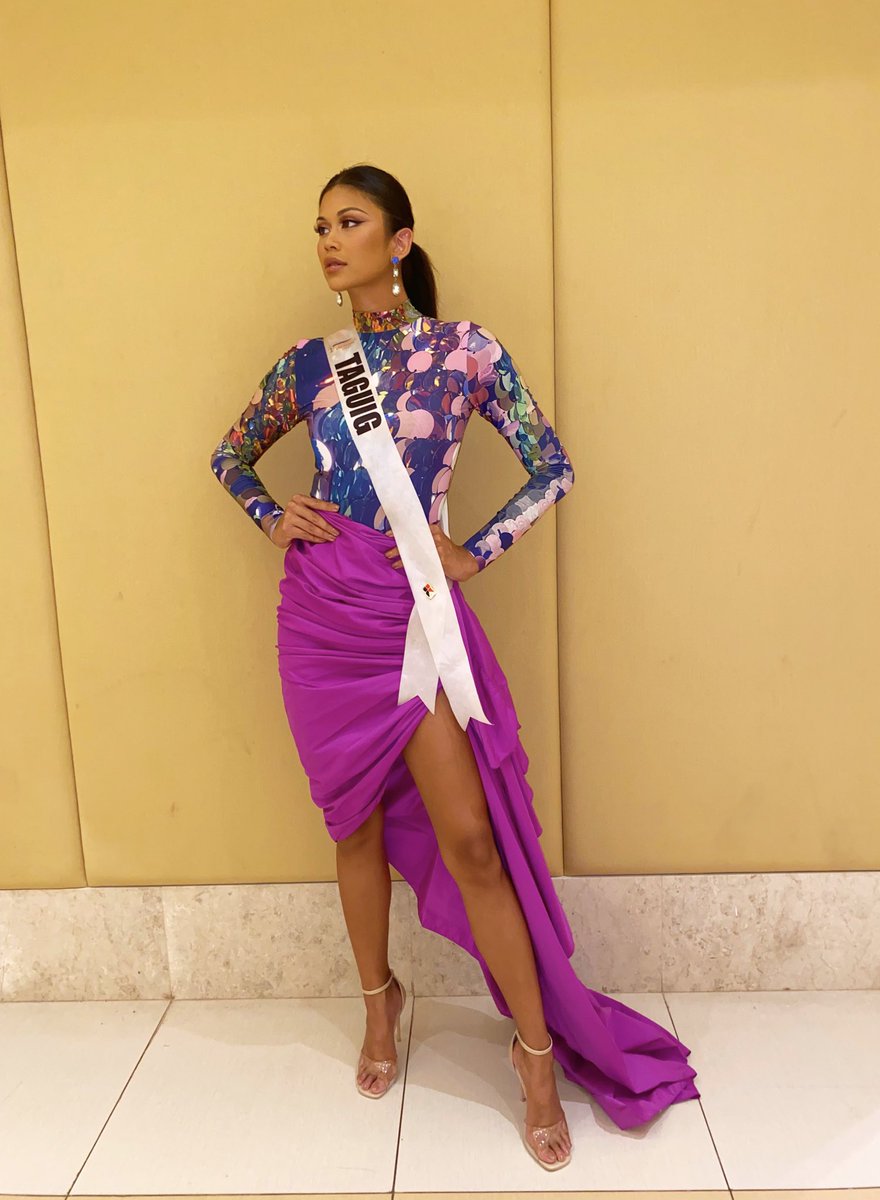 One of my favorite OOTD from Miss Universe Philippines 2021 😇
💜 By Martin Bautista, styled by Patrick Henry