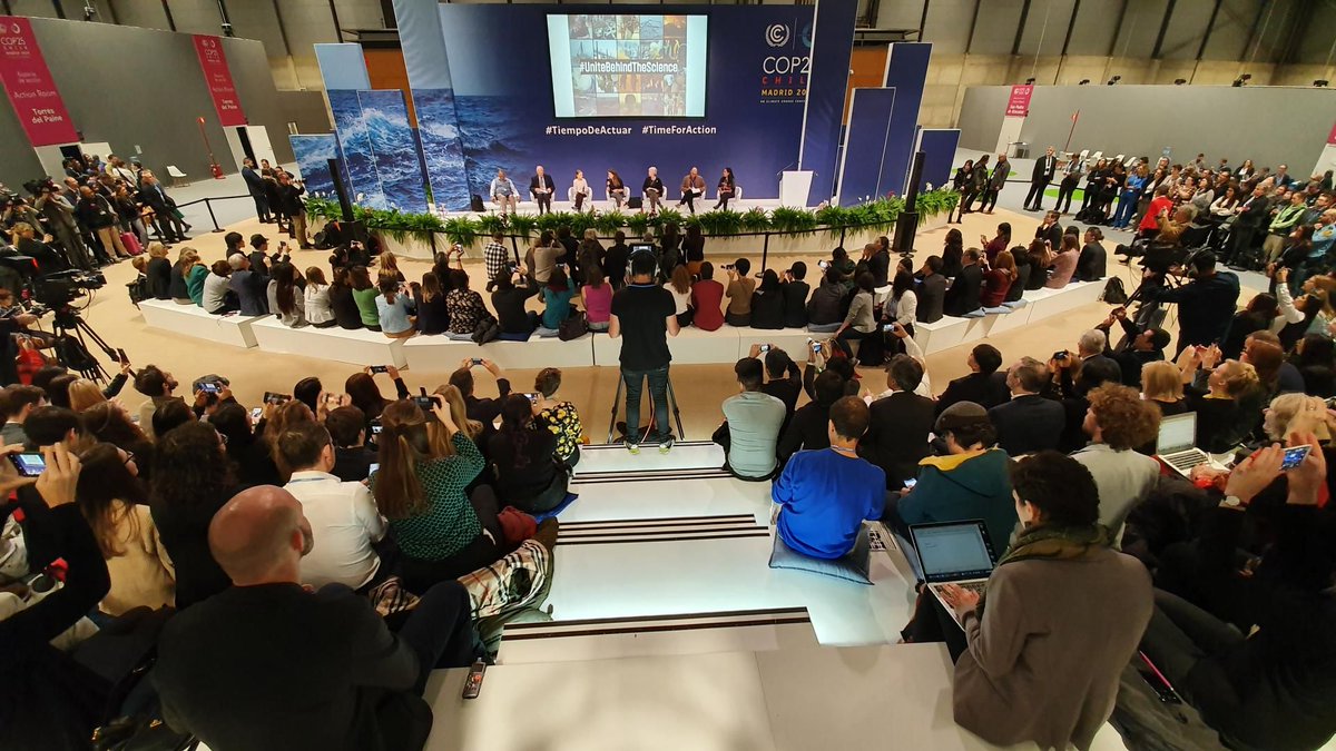 RAEngNews's tweet image. If you&apos;re at #COP26 today, join @ThisIsEng engineering hero Olivia Sweeney at the Climate Action Hub: unfccc.int/climate-action… #ThisisEngineering #EngineeringZero