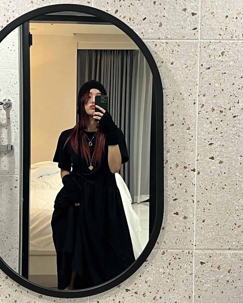 Arab1mimi's tweet photo. [ تحديث ] - 211005
ميمي عبر حسابها شخصي في الانستقرام 
ترجمة /  ب��اك لوفر بيبي كيمي 🖤 https://t.co/OIcMptyiDO