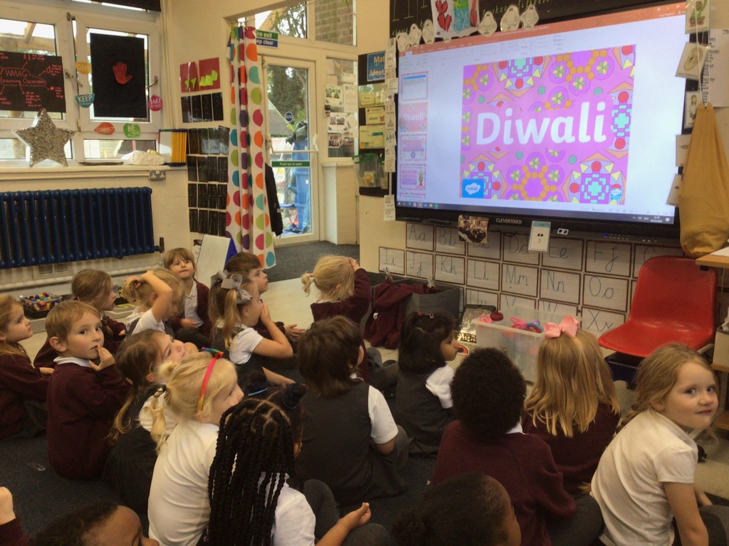 rec_hp's tweet photo. Happy Diwali to all our families that celebrate it!  The children have enjoyed learning about Diwali today and they have enjoyed making cards and colouring some Rangoli patterns in. 🕯️ https://t.co/MqRzSXnFm9