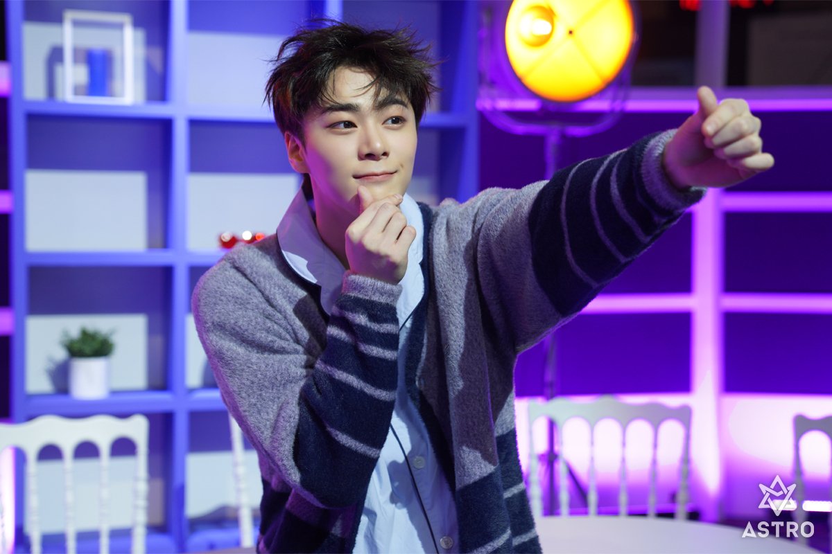 offclDALKONG's tweet photo. the set up                the shot

#문빈 #MOONBIN #ASTRO https://t.co/kaDVXuv611