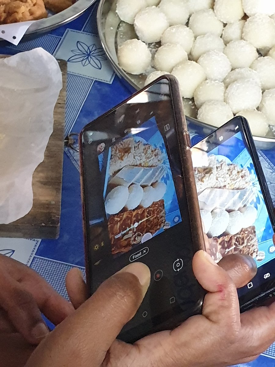 yankertheo's tweet photo. Diabetes 😵😵

#Diwali #Mauritius #photography #familyfun #multiculturalsociety #LGmobilephones https://t.co/NflW3Lxfwt