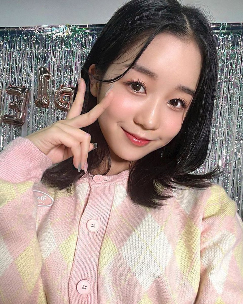 KEP1ERCENTRAL's tweet photo. [INSTA] 211105 — Kep1er official Instagram update with HIKARU 

🔗: https://t.co/hTxpKW6DRN

#Kep1er #케플러 #히카루 #HIKARU @official_kep1er https://t.co/uZZeotRc7N