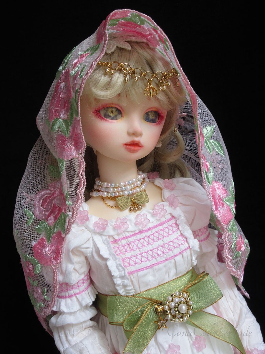 canacodemade's tweet photo. 花園のクリームケーキドレス（桜ミルク）
ユグドラシルの実ネックレス
温もり薔薇のヘアバンド
ふんわり3連パールネックレス
ネックレス＆アンクレット（金の陽光）
もうひとつのスピカ

#CanaCodeMade #青ゐ鳥洋品店 #CanaCodeMode https://t.co/8Sa8Apt0V3