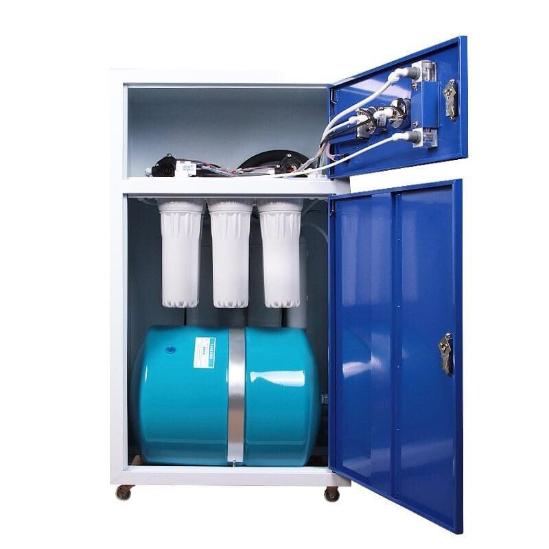 houseofmaji's tweet photo. Clean, fresh water is an absolute necessity in a home. This reverse osmosis system purifies water for your domestic applications. Starting from 30k, call/WhatsApp us on 0112 363 100 #KanairoGotSaved First Lady Raila Odinga Way #JumiaMidnightDeals Mutua #ChatWithDPP https://t.co/vv0Pg8oAWp
