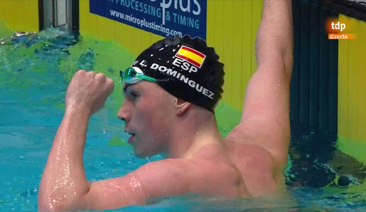 OlivarNatacion's tweet photo. OTRA SEMI PARA LUIS!!!👏👏👏
Luis Domínguez ha competido en la prueba de 200 Libres consiguiendo clasificación para semifinal y pulverizando el Récord de Aragón Absoluto con 1.45.59.
#brutal 
#CanelitaFina
Enhorabuena Luis!! 🏊‍♂️💪🔥
#CTOEUROPABS
#Kazan2021 https://t.co/qEsjGzTXrs