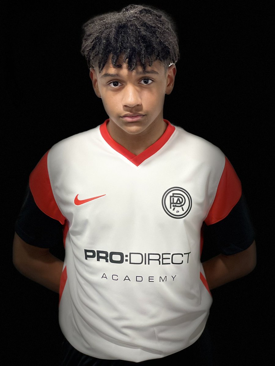 TUacademy_sdc's tweet photo. Yesterday our @SDvnHighSchool put in a fantastic performance and made in through to the fourth round of the @SchoolsFootball cup beating @HolyroodAcademy 4-0
β½οΈGoalScorersβ½οΈ -
#RobbieTerry
And
MOTM hat trick hero @Aidanboveyy #PDAHigh #WelldoneTeam https://t.co/FrUbVNonX7
