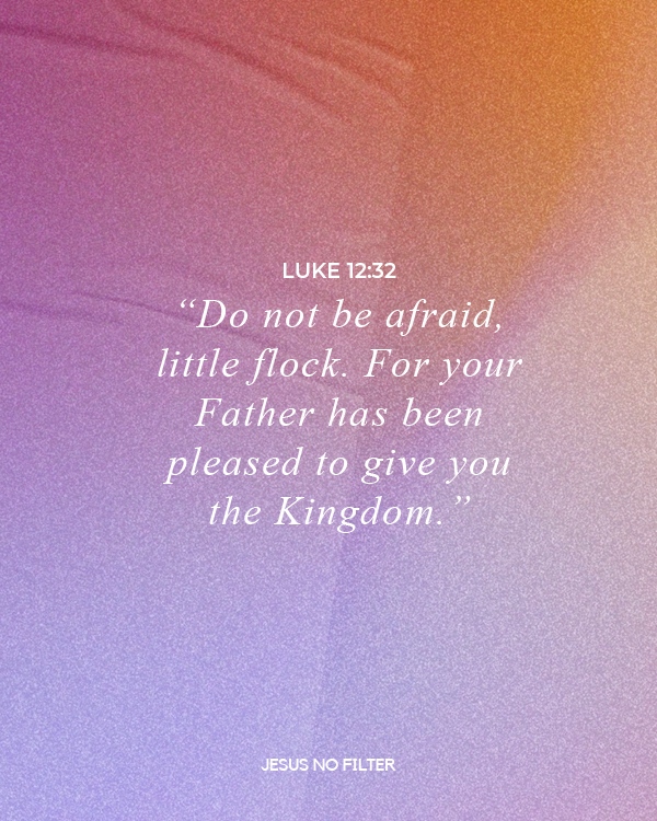 As children of God we don’t need to worry - God is our Father, and he provides everything we need!
.
What fears do you need to give to Jesus this week? God cares deeply about you, and he will give you everything you need. #nofearinlove #jesusnofilter #staldates