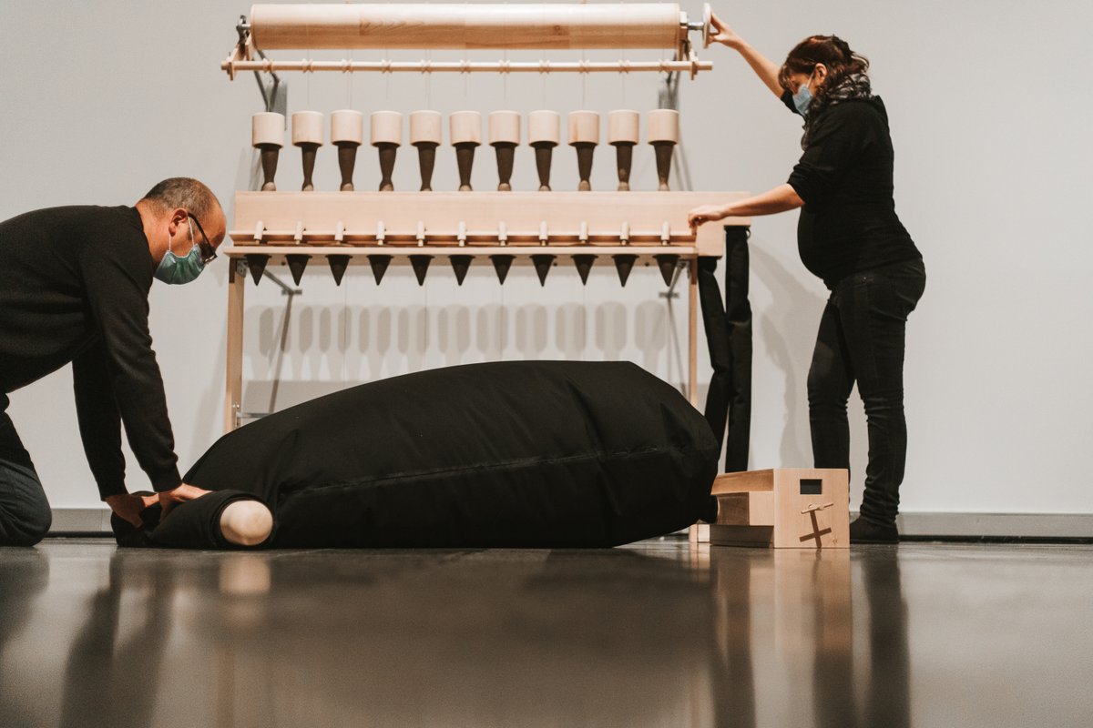 musacmuseo's tweet photo. Hoy a las 19h visita guiada simultánea en Lengua de Signos y hablada a la exposición "La voz encontrada", de Alegría y Piñero, en el #Lab987
Gratuita, abierta a todos/as los interesados
https://t.co/BhBM2CQzIK https://t.co/s6ff0q0QhK
