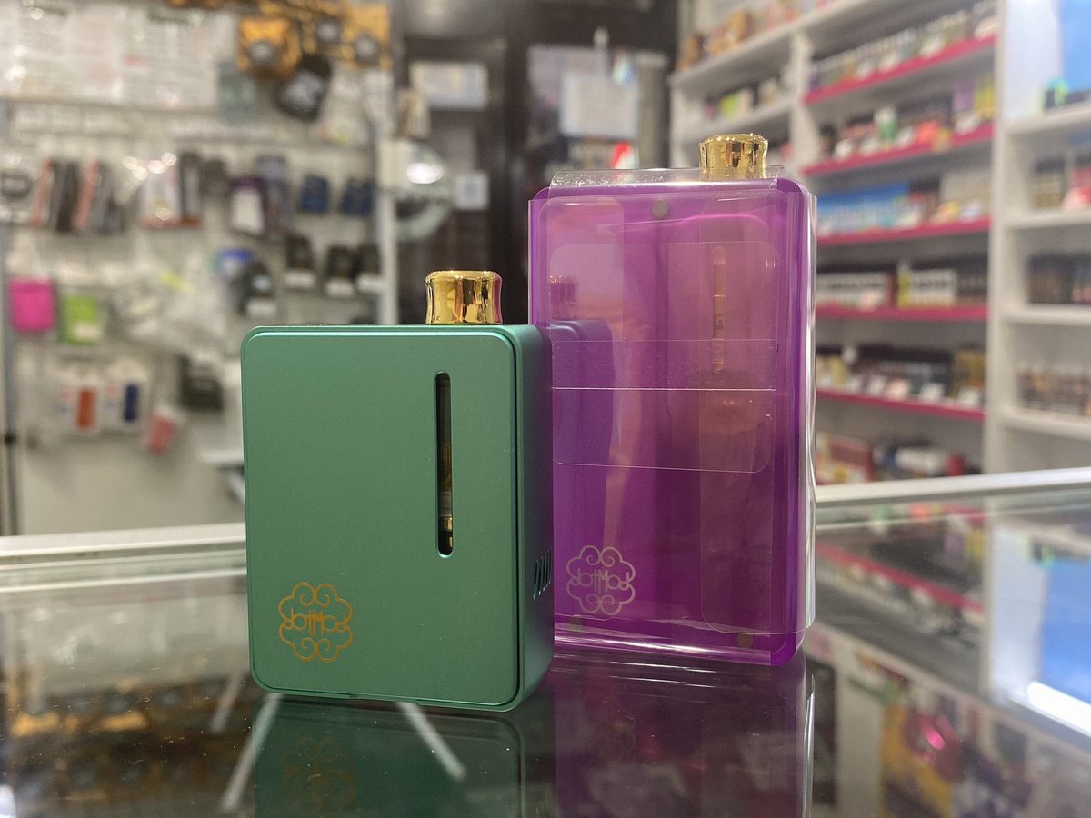 vapelove55's tweet photo. こんばんは🙇‍♂️
VAPELOVEです！！

dotmodの限定カラー
店頭にございます！！

営業時間は12:00〜20:00になっております。
お時間のある方は是非お越し下さい。
#vpae
#vapelove https://t.co/hrSLgrYIKD