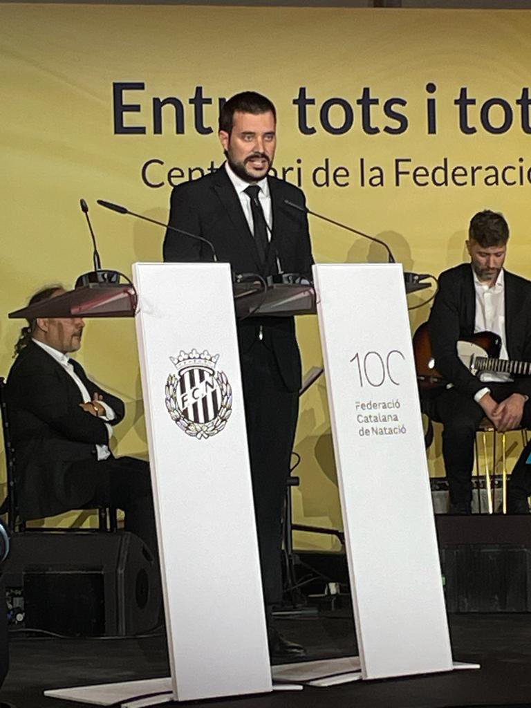 bernatpicornell's tweet photo. Ahir vaig poder intervenir a l’acte del centenari de la Federació @nataciocat llegint una carta del meu besavi, Bernat Picornell i Richier, precursor de la natació a casa nostra fa gairebé 115 anys! Per moltíssims anys més! https://t.co/n8fY0TUYqN