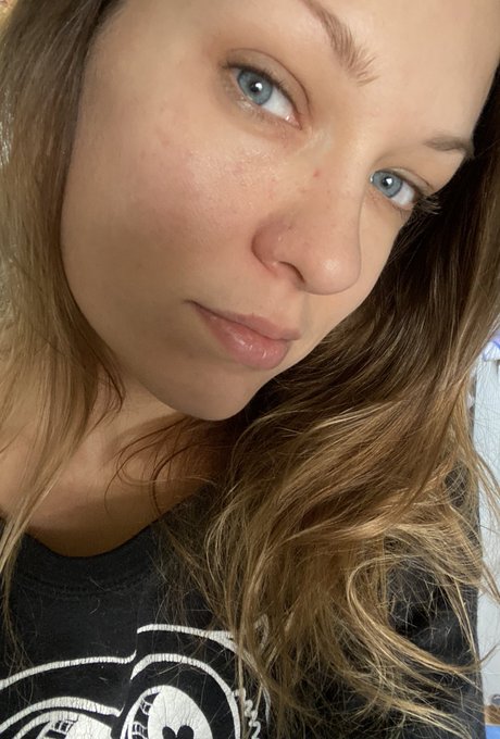 Morning face ☀️have a great day y’all ❤️ https://t.co/Q5CVJZ5kuC