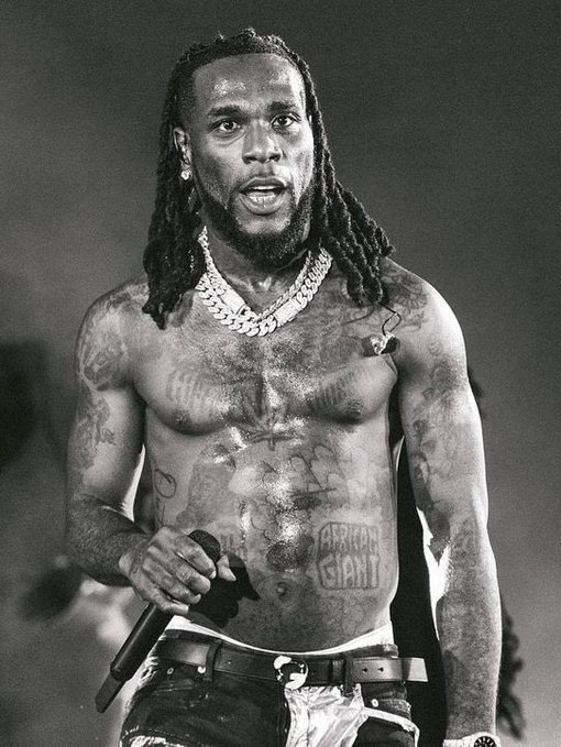 Burnaboy does not deserve all the hate he is getting honestly I'm yet to understand the cause of all these nonsense ...
Just give me one reasonable reason why u hate this guy just 1 https://t.co/hcEIyrH9BJ