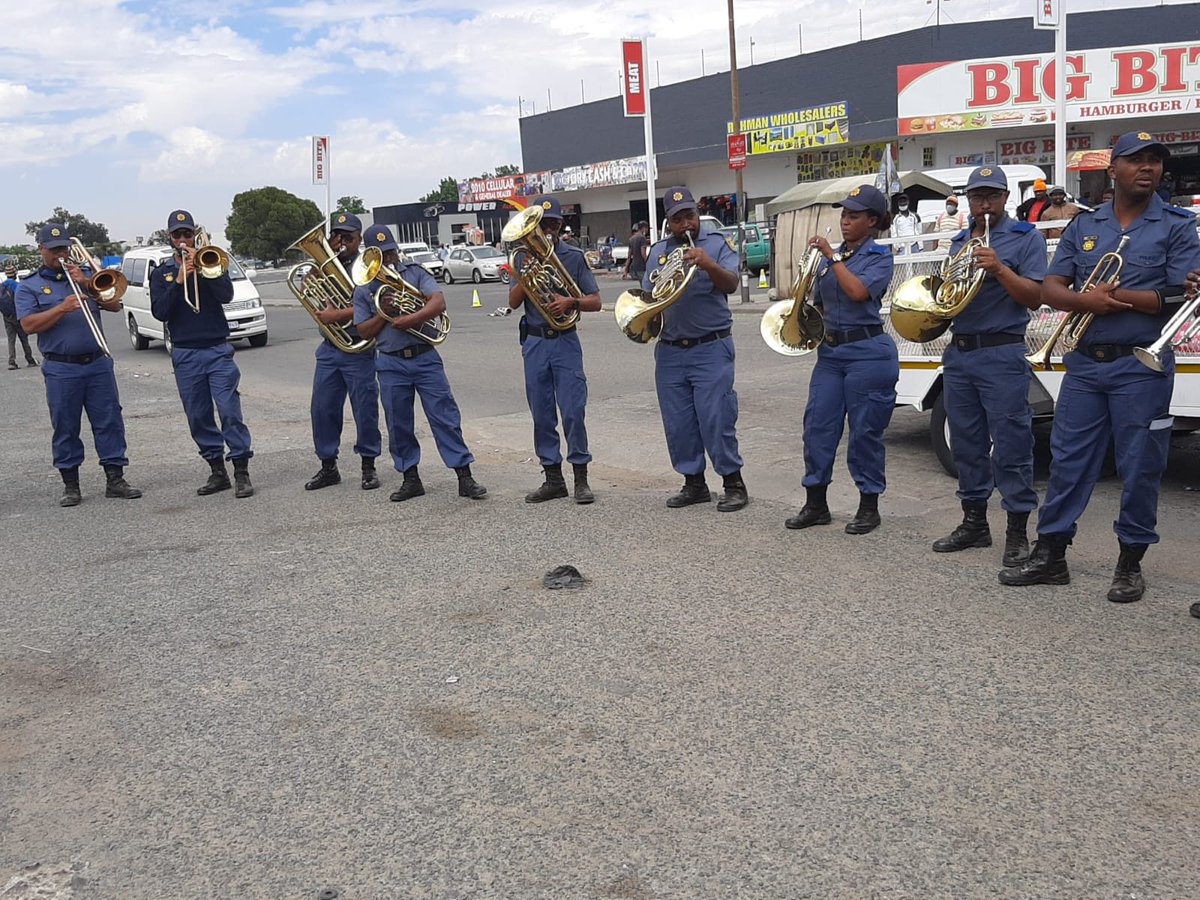 SAPoliceService's tweet photo. #sapsFS The Provincial Launch for the #SaferFestiveSeason operatons are underway at Vuyo Charles Stadium in Thabong, Welkom. Motorcade at Mannis in Welkom waiting for the arrival of #SAPSNPC, Gen Sitole and entourage. #PoliceVisibility #PartnershipPolicing #CountryInBlue ME https://t.co/xVyUWO8AcN