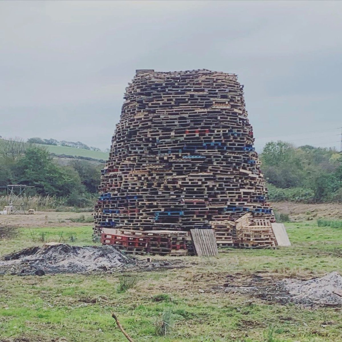 It begins…

📸: South Street Studio