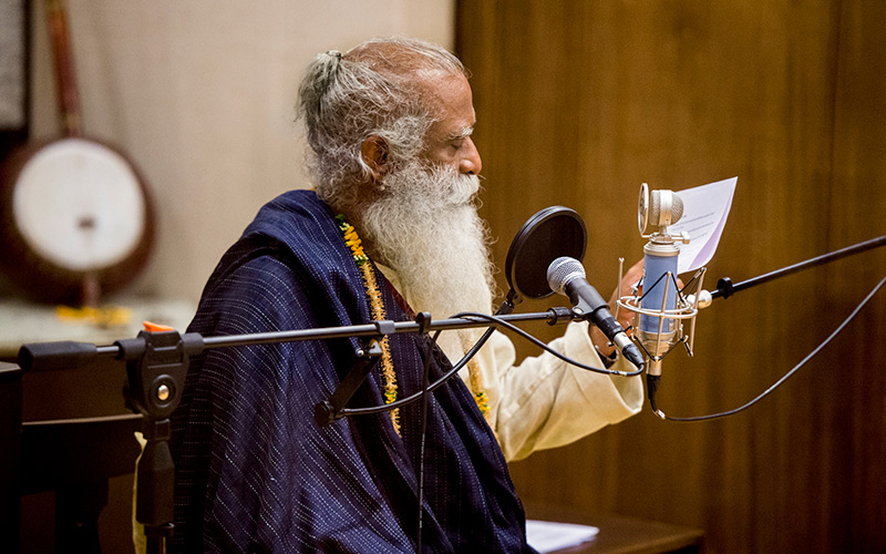 SadhguruJV's tweet image. The greatest contribution to the world is to be at the peak of wellbeing. Then what you do will also be truly wonderful. #SadhguruQuotes