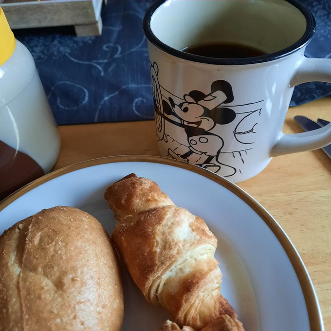 #Gutenmorgen Frivoler wirds bei mir heute erstmal nicht hier auf twitter 🤭 Mehr gibts dann auf   https://t<a href="/tag/gutenmorgen"class="tags">#Gutenmorgen</a><a href="/tag/frivolerfreitag"class="tags"><span>#frivolerfreitag</span></a>