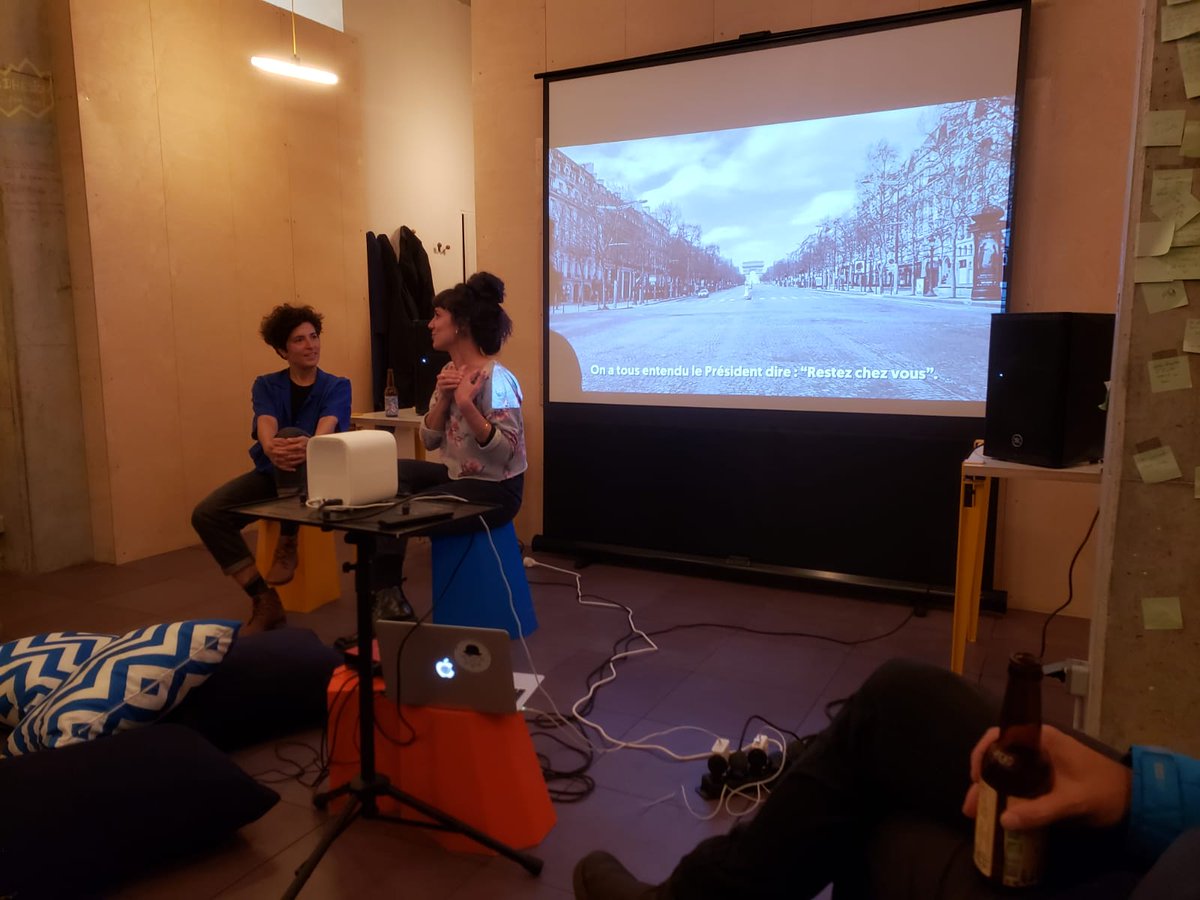 trsm_io's tweet photo. 💥Hier soir à @laCassetteRadio , première soirée #diaporamasonore avec @CaroDelboy et sa série "INVISIBLES" .🎧📸

A ne pas louper sur le net (aussi, ,mais sans l'autrice !) 😉 https://t.co/DGZhhTMIKj