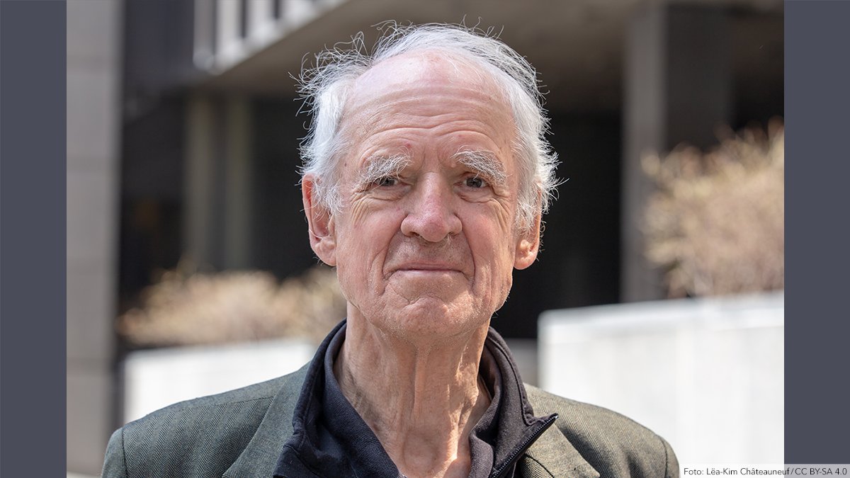 suhrkamp's tweet photo. Wir gratulieren unserem Autor Charles Taylor zum 90. Geburtstag. Er forschte unter anderem zu Hegel sowie zum Kommunitarismus, Säkularismus und Multikulturalismus. Hier geht's zu seinen Werken: https://t.co/AIRjB2EHo1 https://t.co/3ptGw6pUCn