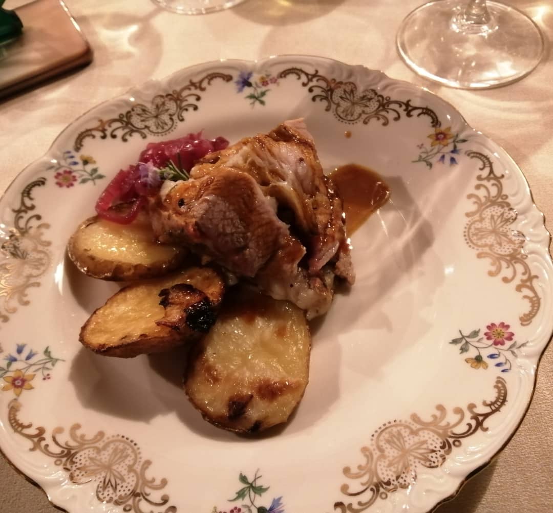 Sergio75829756's tweet photo. Serata alla #brinca di Sergio Circella con il protagonista il #vermentino con #aisliguria della delegazione Golfo del Tigullio. https://t.co/tHOIRCu7xm