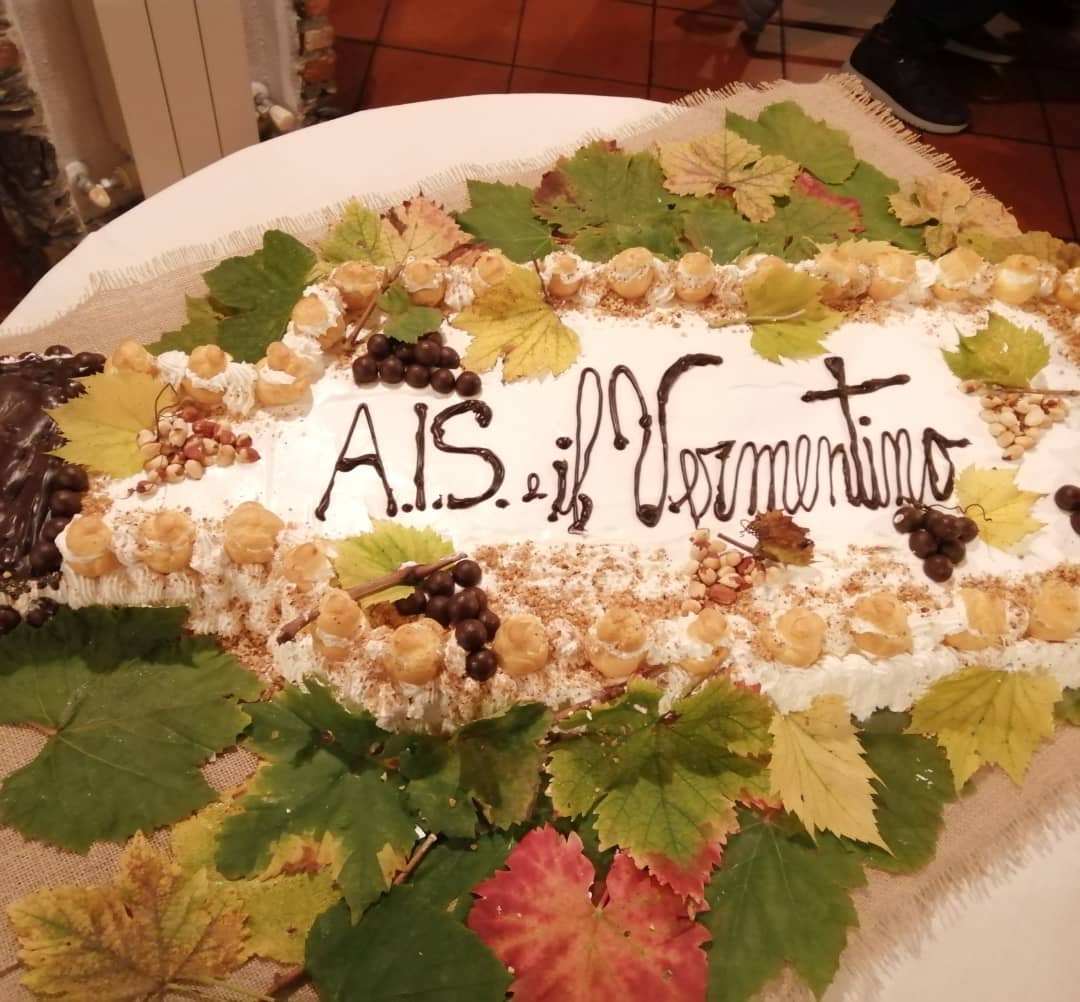 Sergio75829756's tweet photo. Serata alla #brinca di Sergio Circella con il protagonista il #vermentino con #aisliguria della delegazione Golfo del Tigullio. https://t.co/tHOIRCu7xm