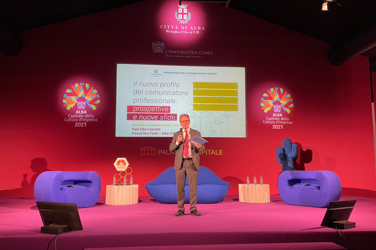 ConfPiem's tweet photo. Alcune immagini dell'evento di ieri sera al Pala #Alba : “Il nuovo profilo del comunicatore professionale: prospettive e nuove sfide”organizzato da #OCIP con @RRV1960 il Presidente di @ConfindustriaCn Mauro Gola e in collegamento il Presidente @marcogy di #ConfindustriaPiemonte https://t.co/8CfBupe0zM