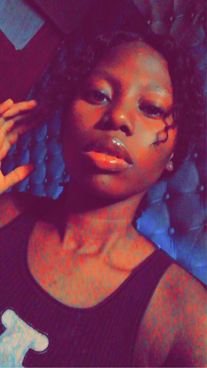 GbadeboEniola's tweet photo. Hello 🌻 https://t.co/Ak7R3ZDhMB