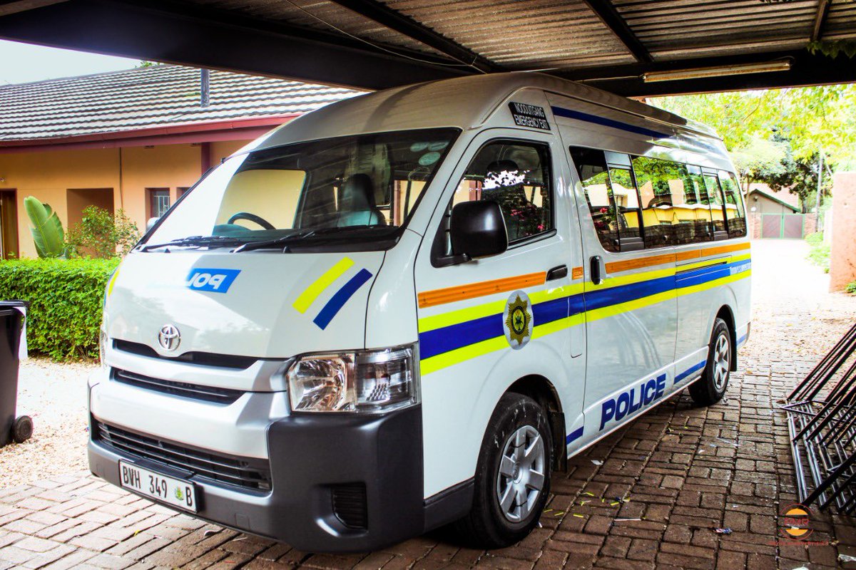 pmr_media19's tweet photo. Vehicle Branding !!

#pmr #pmrmedia #summerwalker #KanyeWest #EFFPresser #ElectionResults2021 #LogitechSA https://t.co/7nbLgEqF2a