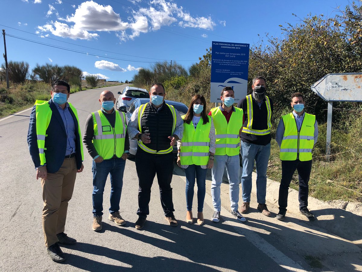 Ayto_Pizarra's tweet photo. https://t.co/mvfsr7yr6B
Inician los trabajos en la carretera  que une Cerralba con la Sierra de Gibralgalia. La vía, que pasará a formar parte de las carreteras de la Diputación, será reformada  ya que presenta muy mal estado. Actuación dentro del Plan Viable de Diputación. https://t.co/1FP80RoNmd