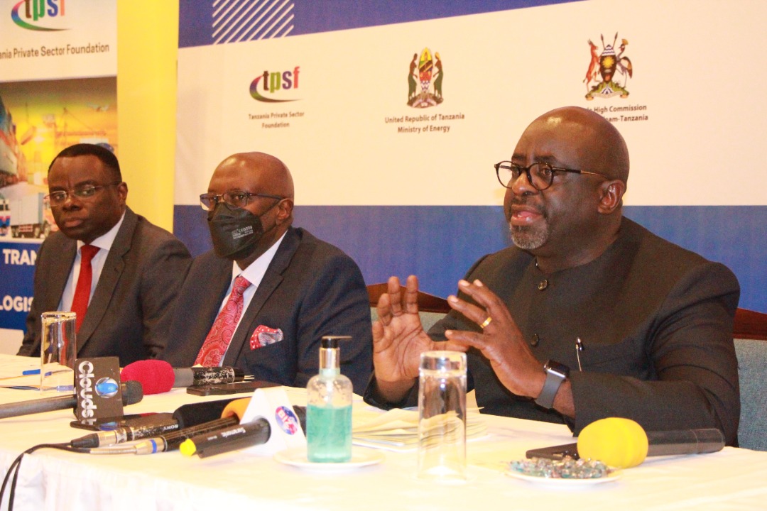 tpsftz's tweet photo. "The #Tanzania-#Uganda Oil and Gas Symposium (#TUOG) aims at ensuring locals are well prepared to tap the benefits availed by the strategic project, &amp; to provide a platform for the private sector of the two countries to network."- TPSF Executive Director, Mr Francis Nanai https://t.co/LxOz28vi6K