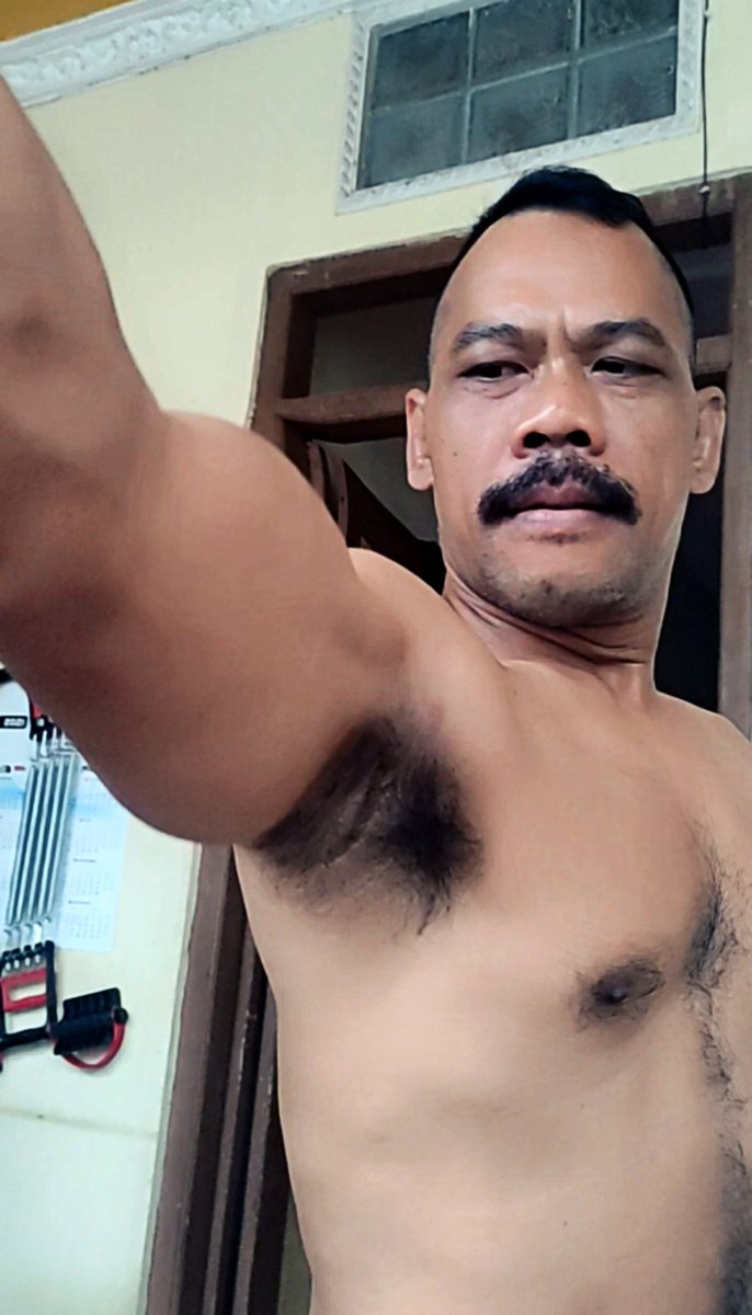 pijat Surabaya tweet media