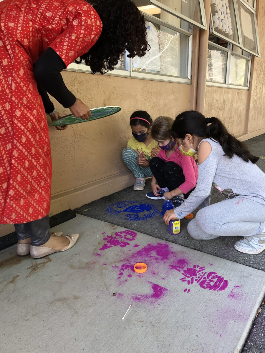 HeatherSCSD's tweet photo. Happy Diwali!
1st/2nd graders learning about Diwali, decorating their own diya, and making rangoli art.  Thank you to our wonderful parents who share their cultures and celebrations with us. https://t.co/zWua2K0j3J