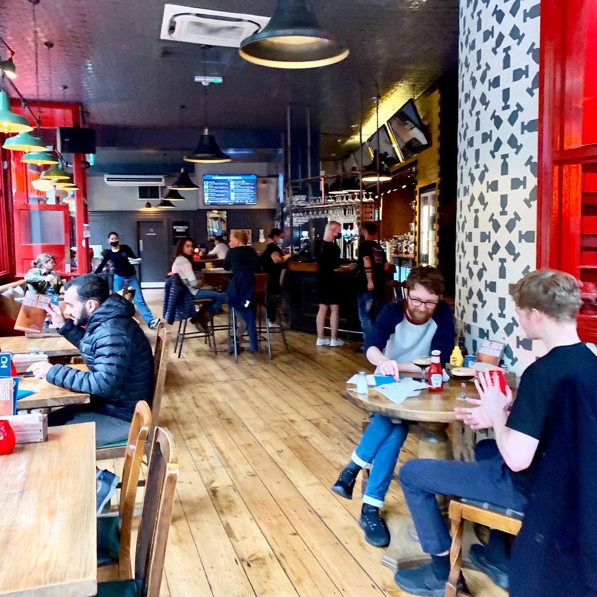 TheLondonPubMap's tweet photo. The Tankard, Lambeth #pub #London #londonpub #lambeth Full Review 👉 https://t.co/CaTHBvA6ed https://t.co/BqDY3rteYK