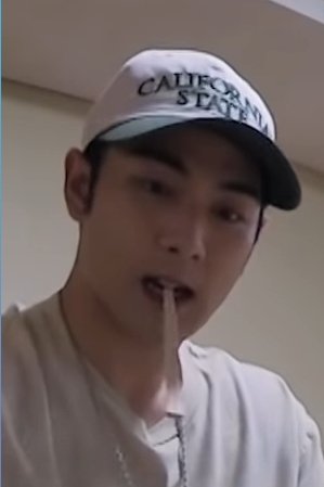 moebaekho's tweet photo. https://t.co/KyPFQemV3Y