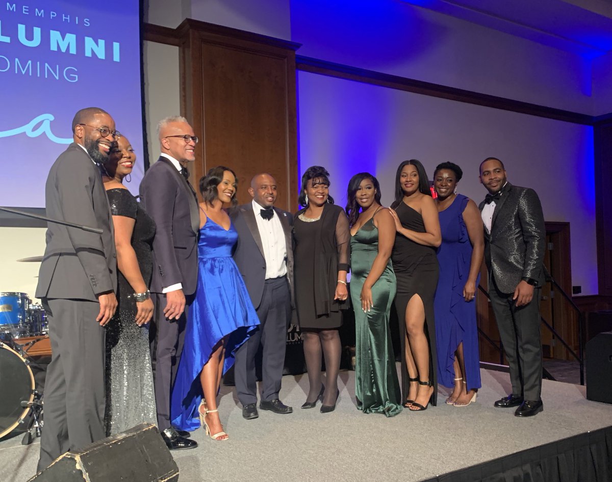 SCSSuptRay's tweet photo. An evening celebrating the COURAGEOUS #MemphisState8 and honoring the many @uofmemphis Black Alumni who serve as agents of change in this city. A special salute to the achievements of @SCSK12Unified Instructional Leader Director Dr. Leviticus Pointer and Board Member @KevinWoods. https://t.co/YhSu7cvJnT