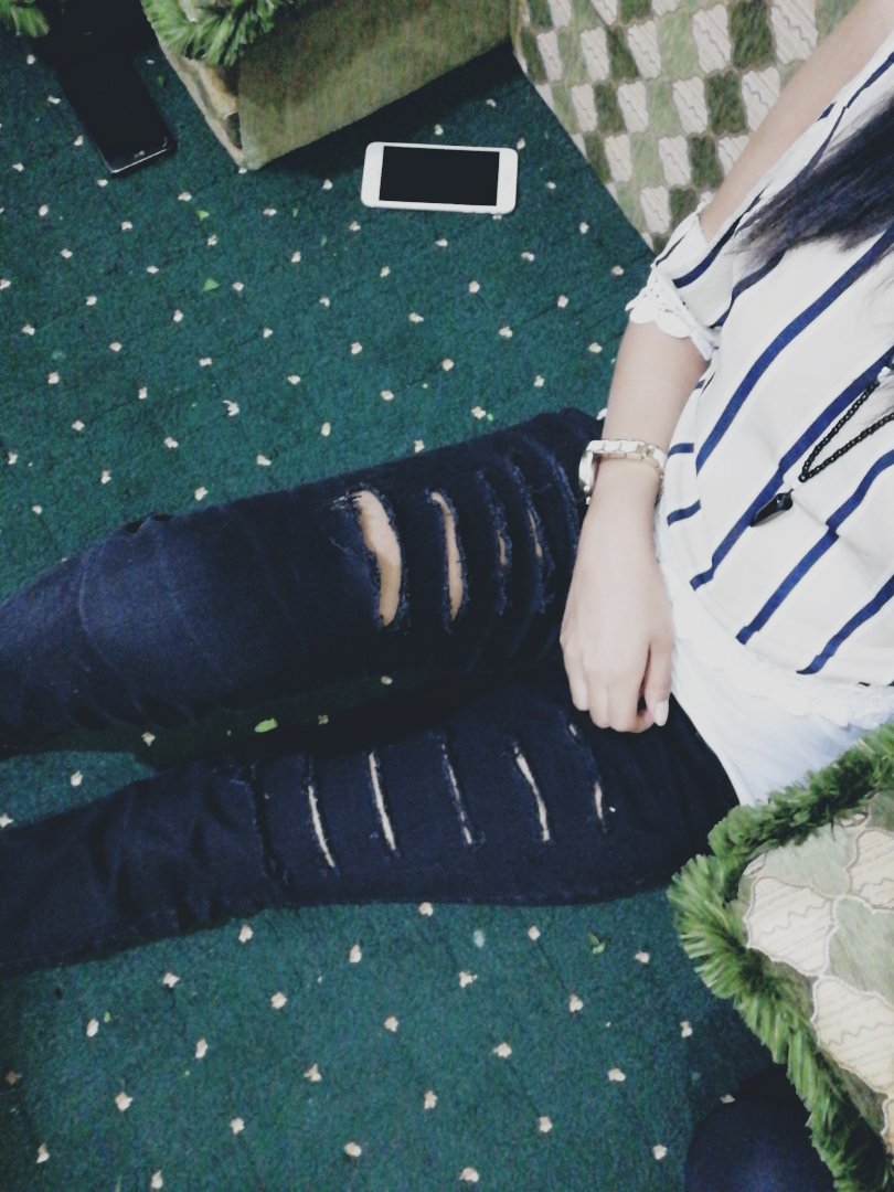 محتاجه بطاقه شحن سواء من يقول تم وعيوني له